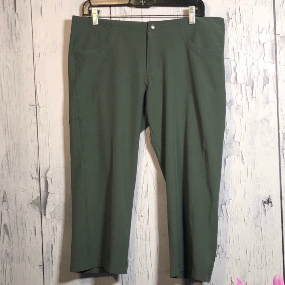 Patagonia Outdoor Cropped Pants